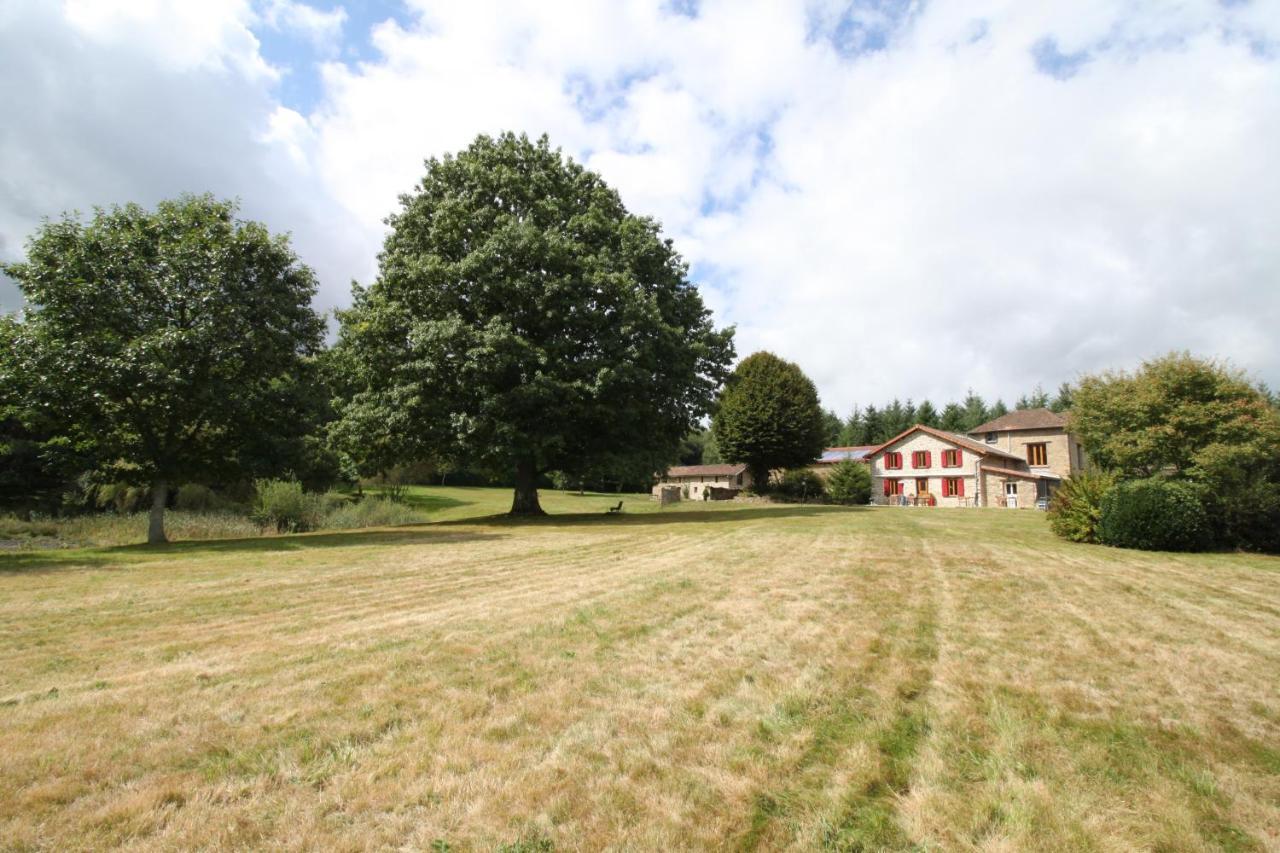 Domaine Les Ourgeaux Hotel Pageas Luaran gambar